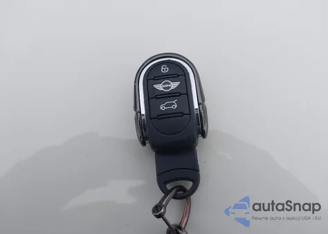 2016 Mini Hardtop Cooper S из США, поврежденный, VIN WMWXU3C5XG2D27581